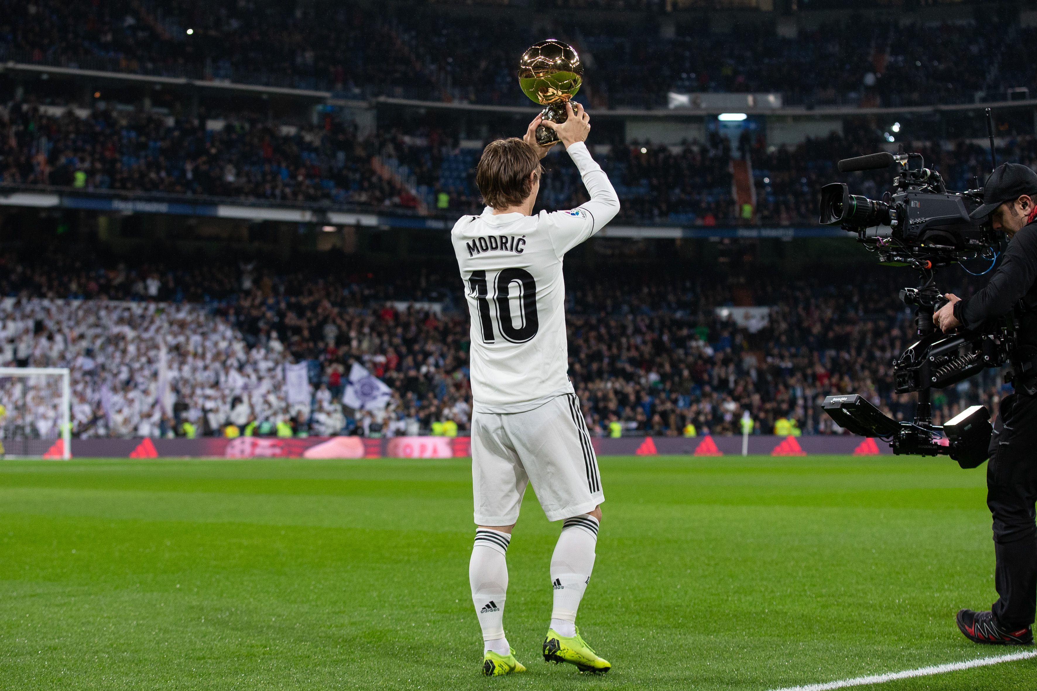 科索沃首次杀入世欧预附加赛，并保有末轮直通世界杯的可能